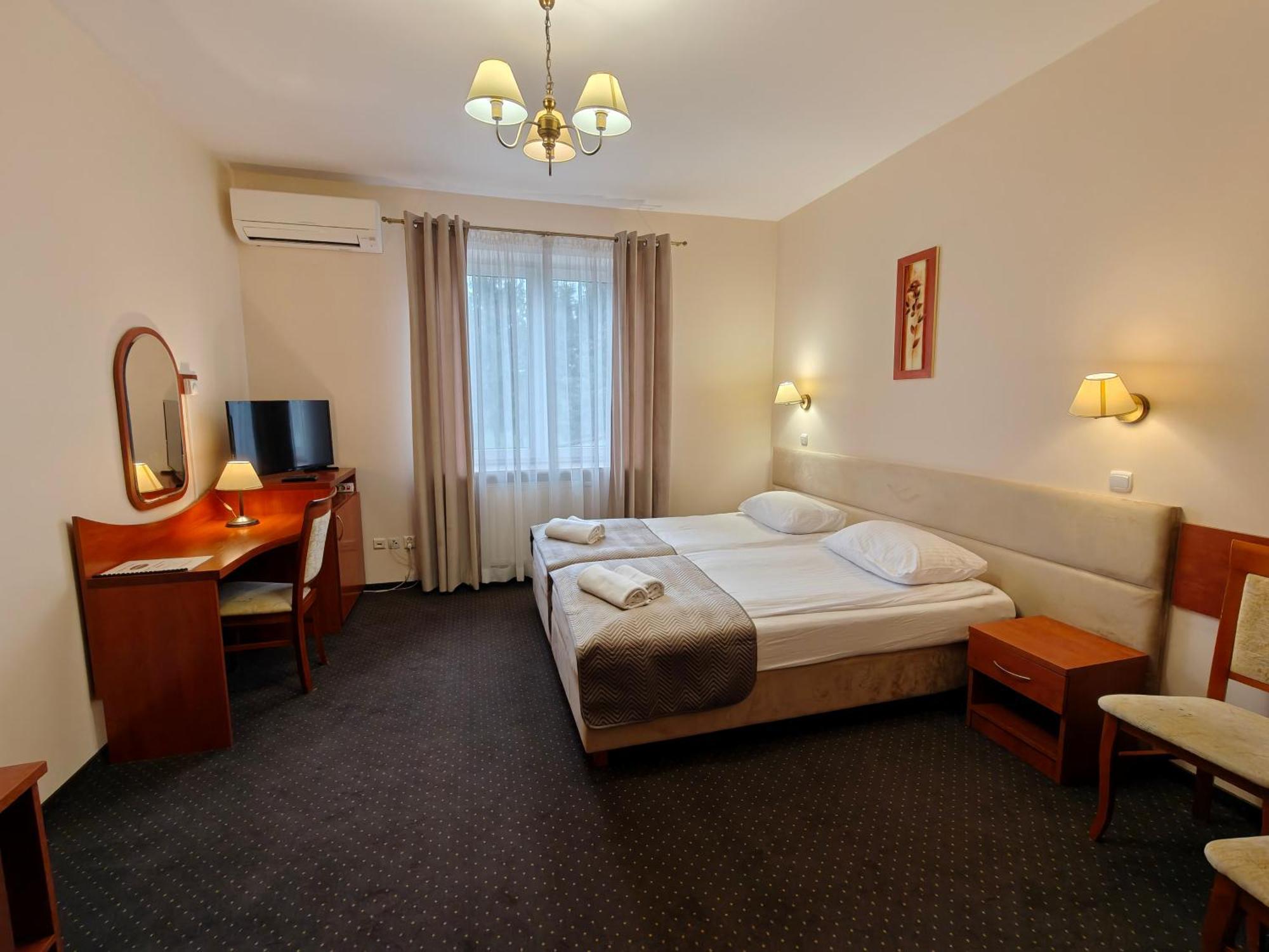 Restauracja Leliwa Hotel 2*